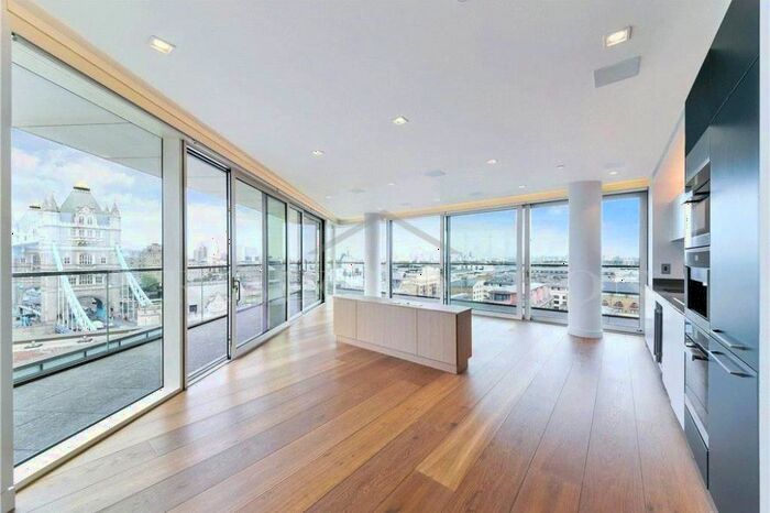 2 Bedroom Flat To Rent In Tudor House, One Tower Bridge, London, SE1