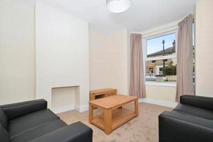 3 Bedroom Terraced House To Rent In Fountain Road, Tooting, SW17