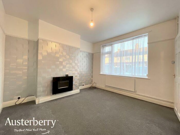 3 Bedroom Town House To Rent In Reeves Avenue, Cross Heath, Newcastle Under Lyme, Staffordshire, ST5