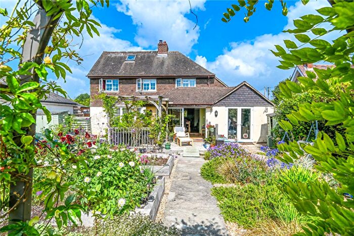 5 Bedroom Detached House For Sale In Barton Court Road, New Milton, Hampshire, BH25