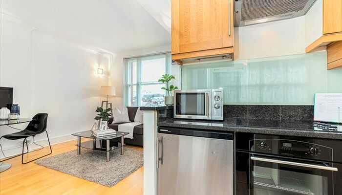 Studio To Rent In Hill Street, Mayfair, W1J