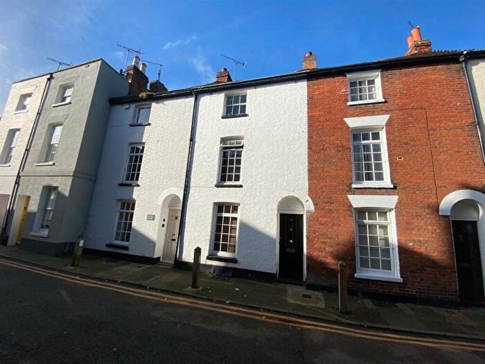 3 Bedroom Terraced House To Rent In Love Lane, Canterbury, CT1