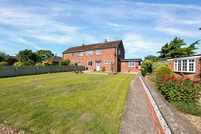 3 Bedroom Semi-Detached House For Sale In Casewick Lane, Uffington, Stamford, PE9