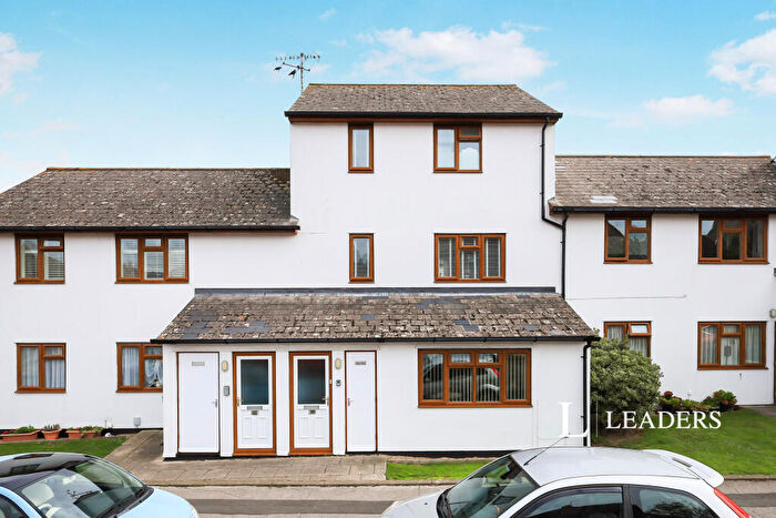 2 Bedroom Flat To Rent In Ocklynge Road, Eastbourne, BN21