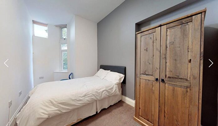 3 Bedroom Flat To Rent In Whitefield Terrace, Greenbank Road, Plymouth, Devon, PL4