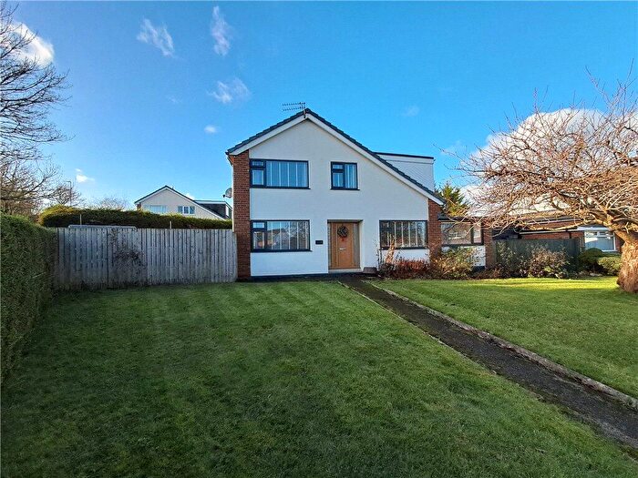 5 Bedroom Detached House For Sale In Holt Road, Leeds, West Yorkshire, LS16