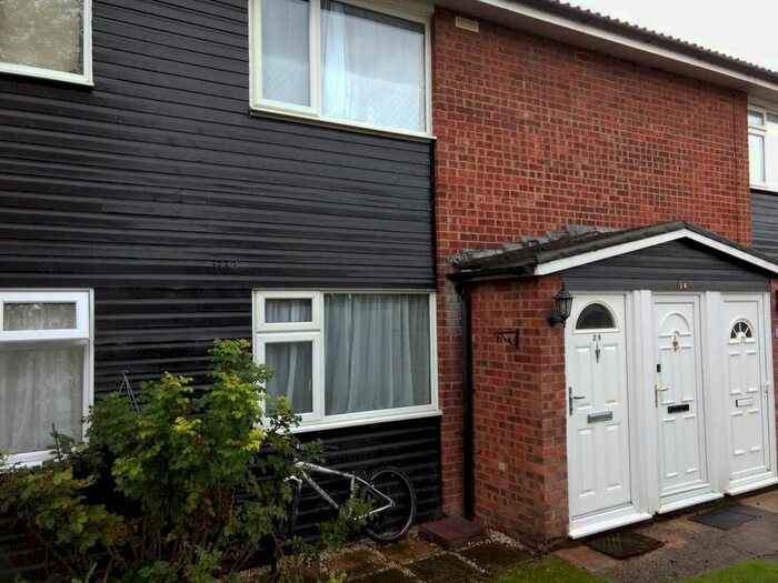 1 Bedroom Flat To Rent In Suffolk Square, Sudbury CO10