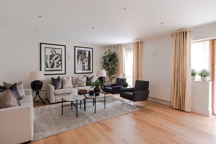 3 Bedroom Flat To Rent In Richbourne Court, Harrowby Street, Marylebone, London, W1H
