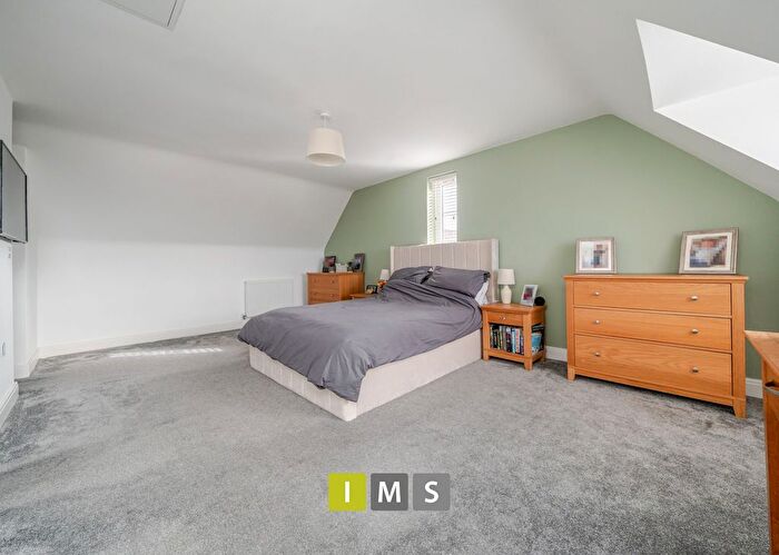 4 Bedroom Detached House For Sale In Simpson Drive, Upper Heyford, OX25