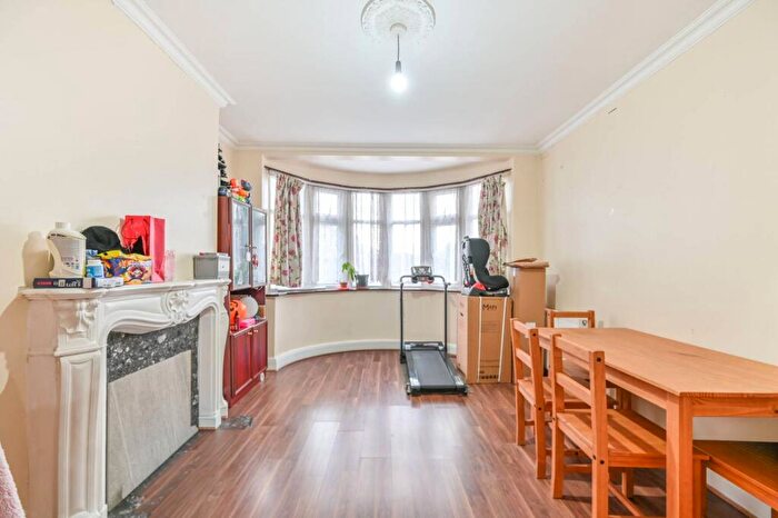 3 Bedroom Terraced House To Rent In Victor Grove, Alperton, Wembley, HA0