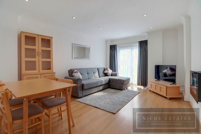 1 Bedroom Flat To Rent In Nether Street, London, N12