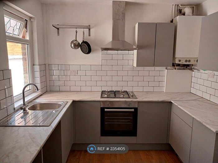 2 Bedroom Terraced House To Rent In New Barton St., Salford, M6