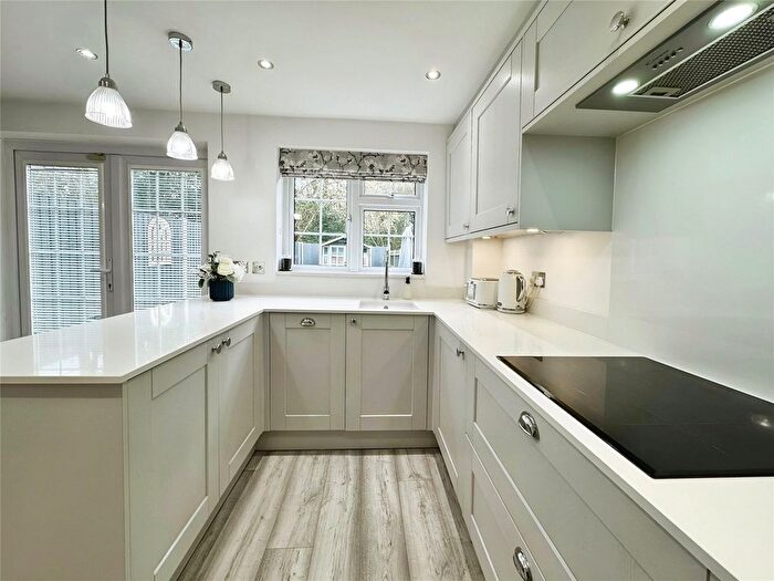 3 Bedroom End Of Terrace House For Sale In Farcrosse Close, Sandhurst, Berkshire, GU47