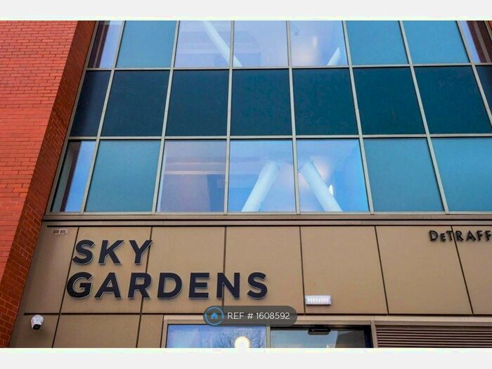 1 Bedroom Flat To Rent In Spinners Way, Manchester, M15