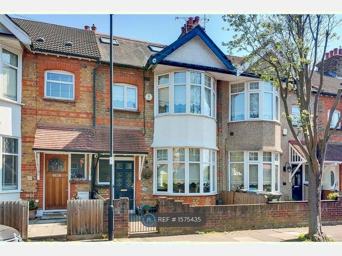 4 Bedroom Terraced House To Rent In Elsiedene Road, London, N21