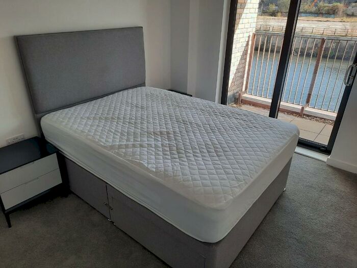 2 Bedroom Duplex To Rent In The Waterhouse Worrall Street, Manchester, Greater Manchester, M5