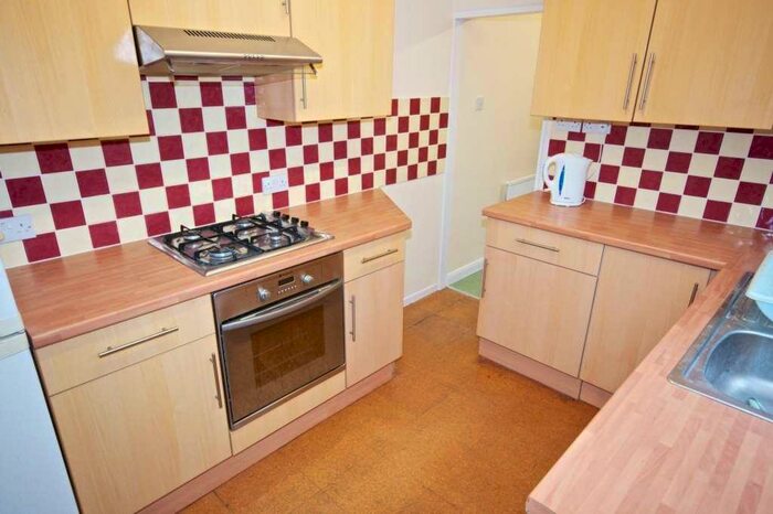 4 Bedroom Terraced House To Rent In Grange Avenue, Reading, RG6