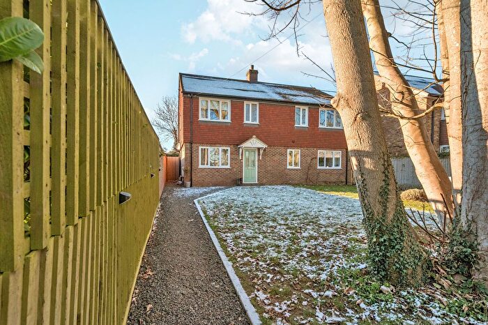 3 Bedroom Semi Detached House For Sale In Broombarn Lane, Great Missenden, HP16