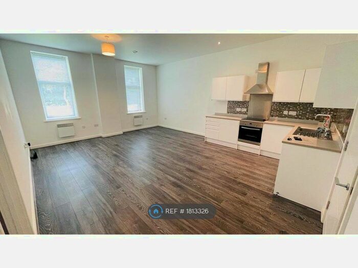 2 Bedroom Flat To Rent In Vicarage Farm Road, Peterborough, PE1