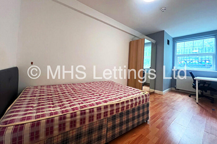 5 Bedroom Flat To Rent In A Cardigan Road, Leeds, LS6