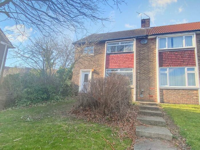 3 Bedroom Semi-Detached House To Rent In Manor Way, Peterlee, Durham, SR8
