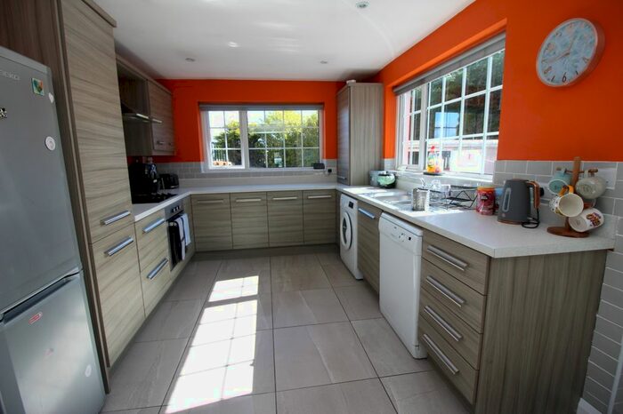 2 Bedroom Bungalow For Sale In Warren Park Avenue, Lisburn, County Down, BT28