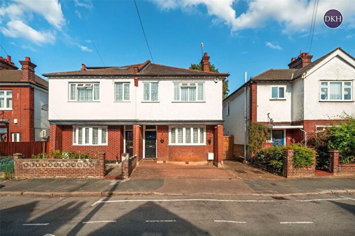 4 Bedroom Semi Detached House For Sale In Mildred Avenue, Watford, Hertfordshire, WD18