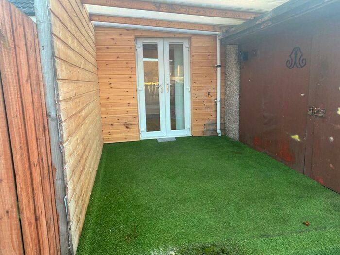 2 Bedroom Bungalow To Rent In Kirk Road, Wishaw, ML2