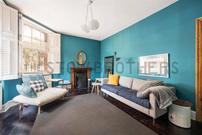2 Bedroom Flat To Rent In Clapton Square, London, E5