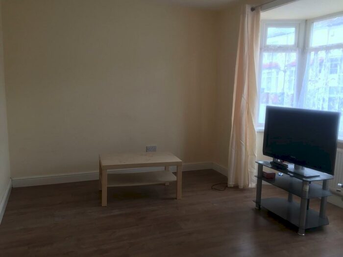 4 Bedroom End Of Terrace House To Rent In Welland Road, Coventry, CV1