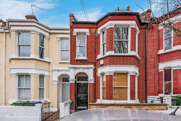 3 Bedroom Flat To Rent In Netherford Road, London SW4