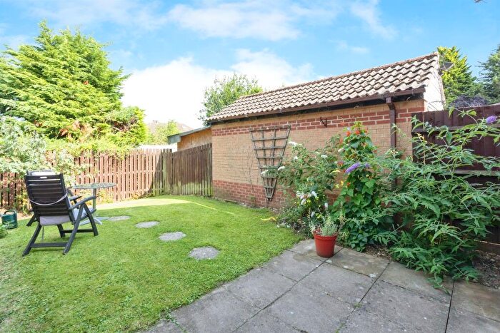 3 Bedroom Detached House For Sale In Longworth Close, Banbury, OX16