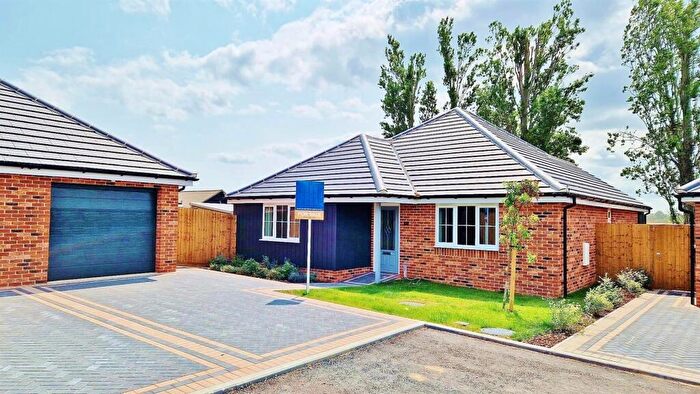 3 Bedroom Detached Bungalow For Sale In Montrose Gardens, Great Holland, CO13