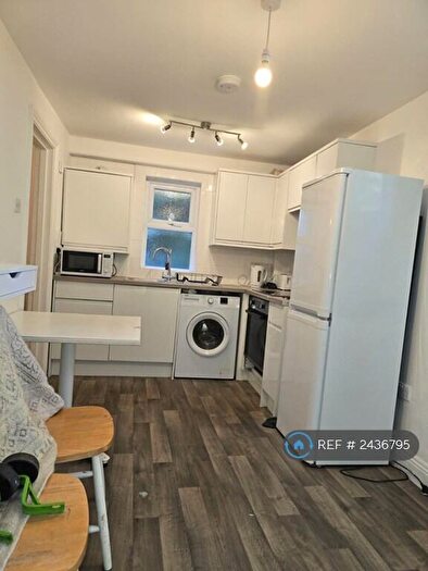 2 Bedroom Flat To Rent In Christchurch Road, Bournemouth, BH1