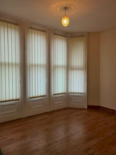 1 Bedroom Flat To Rent In Livingston Drive, Liverpool, Merseyside, L17