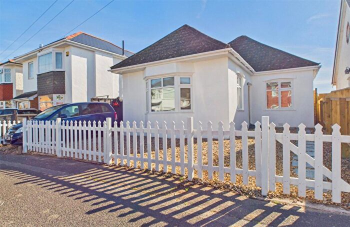 3 Bedroom Bungalow For Sale In Arnewood Road, Bournemouth, Dorset, BH6