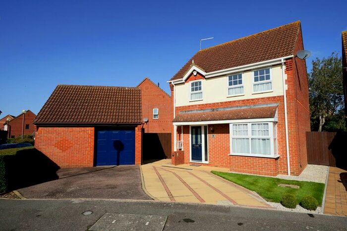 3 Bedroom Property To Rent In Walton Road, Caldecotte, Milton Keynes, MK7