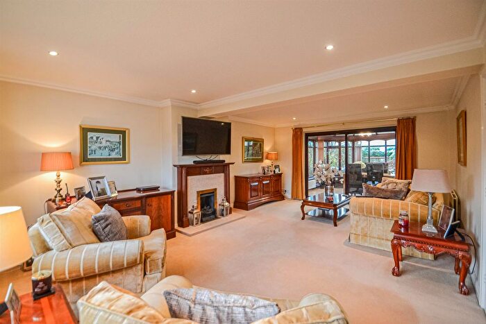 4 Bedroom Detached House For Sale In Thorntree Green, Appleton Thorn, Warrington, WA4