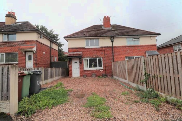 2 Bedroom Property To Rent In Greenthorpe Road, Leeds, LS13