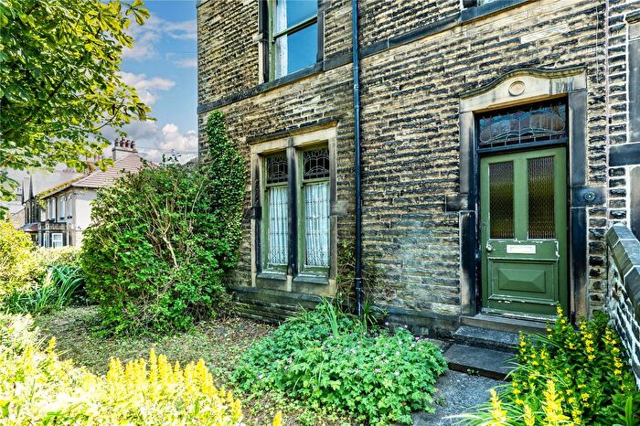 4 Bedroom Terraced House For Sale In Imperial Road, Marsh, Huddersfield, HD1