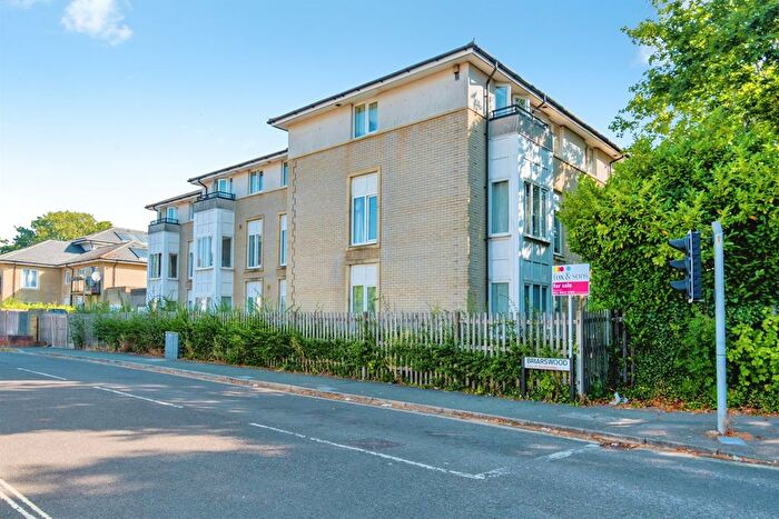 2 Bedroom Flat For Sale In Oakfield Gardens, Southampton, SO16