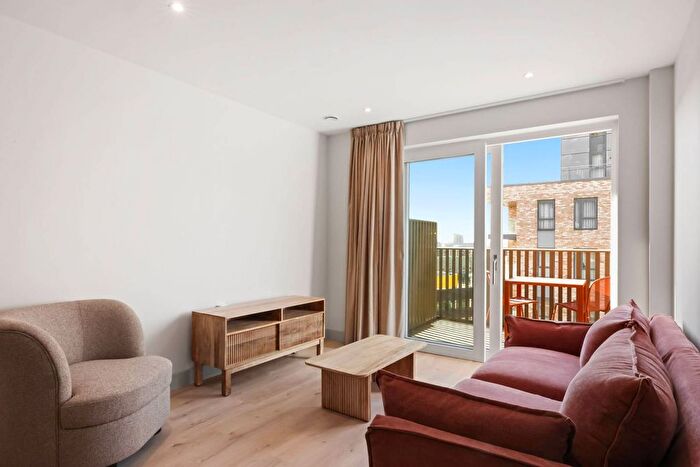 2 Bedroom Flat To Rent In The Draper, Colindale, London, NW9