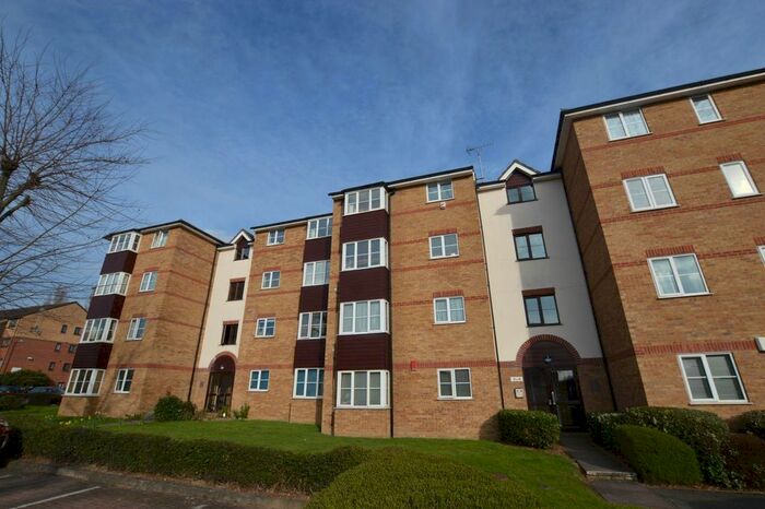 2 Bedroom Flat To Rent In Thurlow Close, Chingford E4