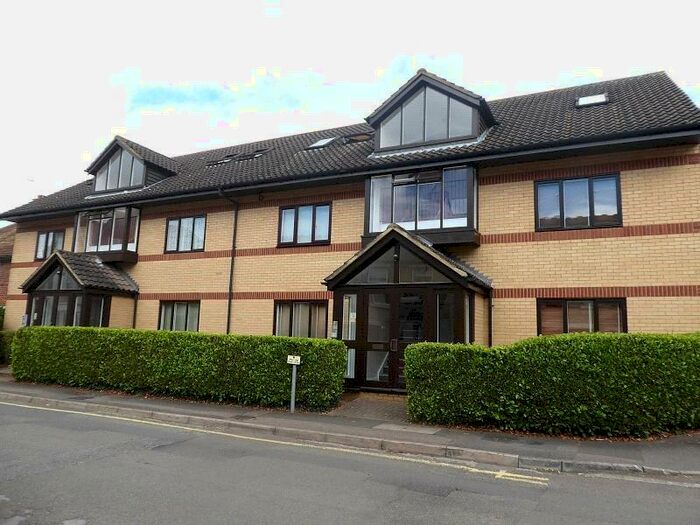 1 Bedroom Apartment To Rent In Priory Road, Bicester, OX26
