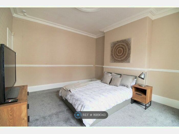 2 Bedroom Flat To Rent In Eastbourne Avenue, Gateshead, NE8
