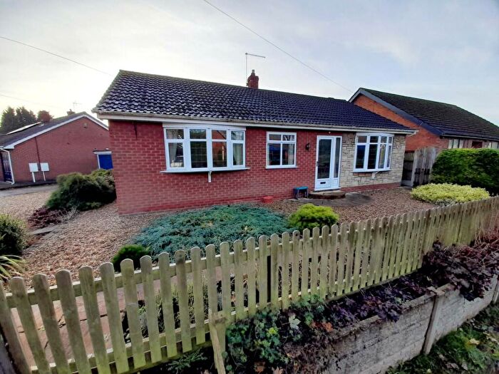 3 Bedroom Detached Bungalow For Sale In School House Lane, Walkeringham, Doncaster, DN10