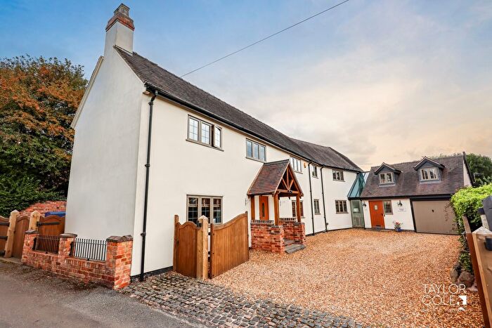 6 Bedroom Detached House For Sale In Botts Lane, Appleby Magna, Swadlincote, DE12