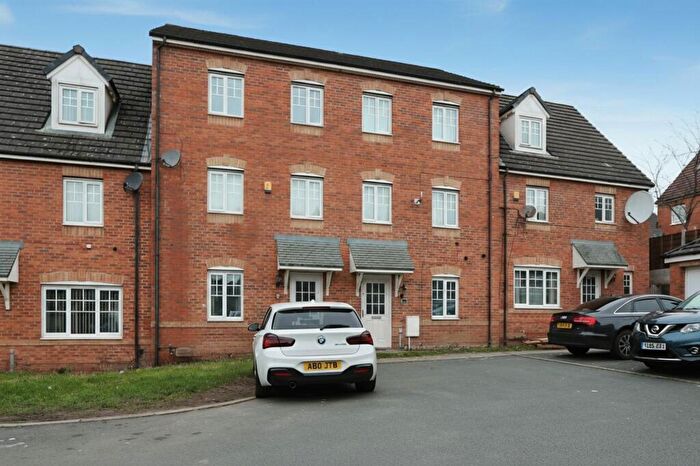 4 Bedroom Terraced House For Sale In Saddlecote Close, Manchester, Greater Manchester, M8