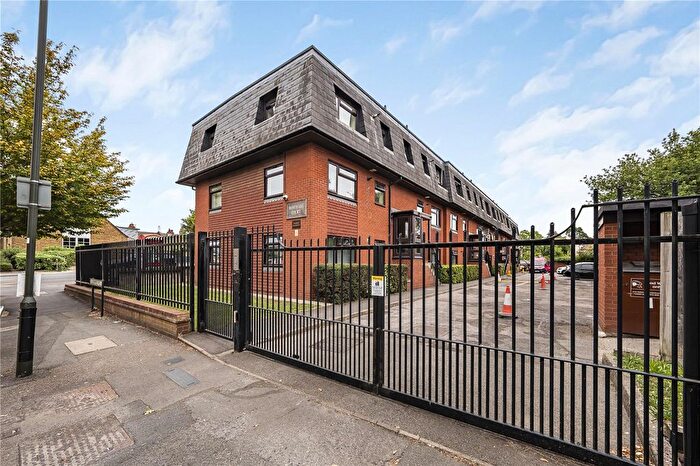 2 Bedroom Flat For Sale In Rosewall Court, Cromwell Road, London, SW19