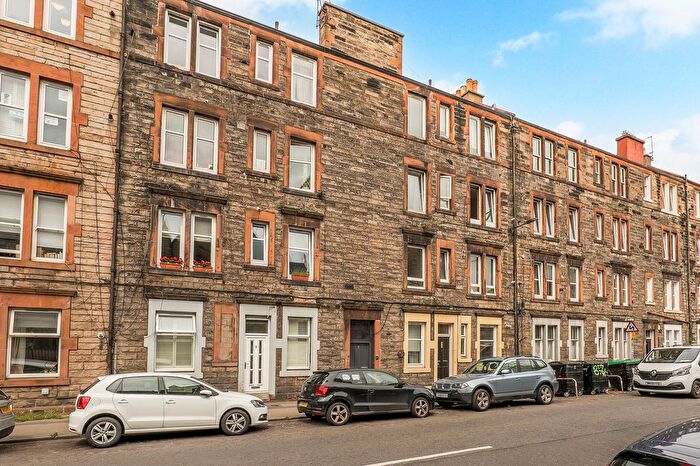 1 Bedroom Flat For Sale In / Albion Place, Leith, Edinburgh, EH7